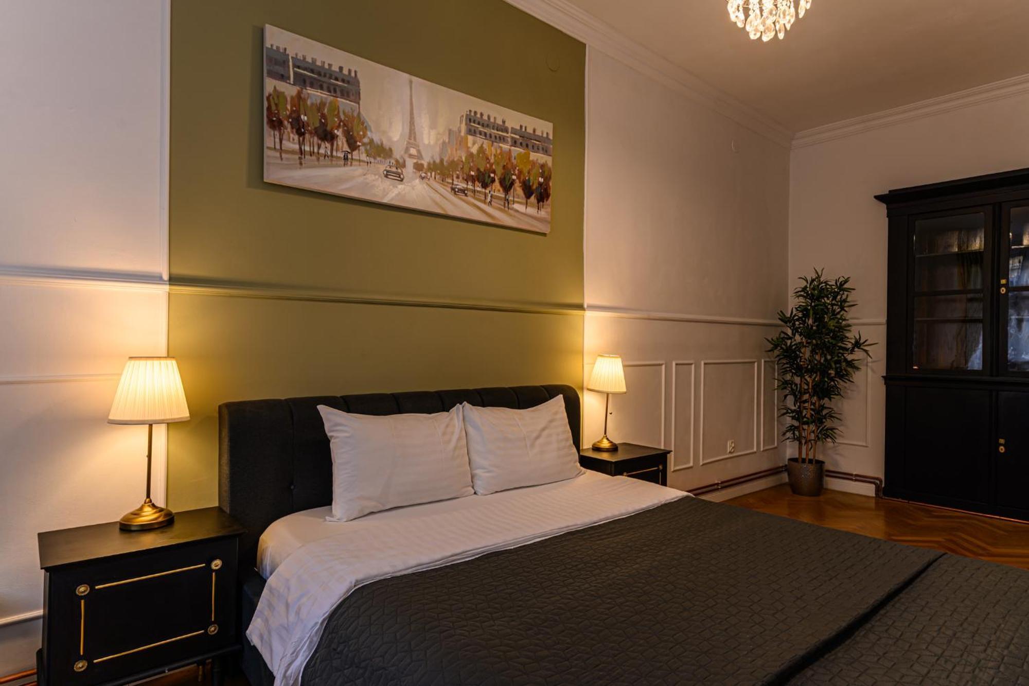 Colins Place Apartment