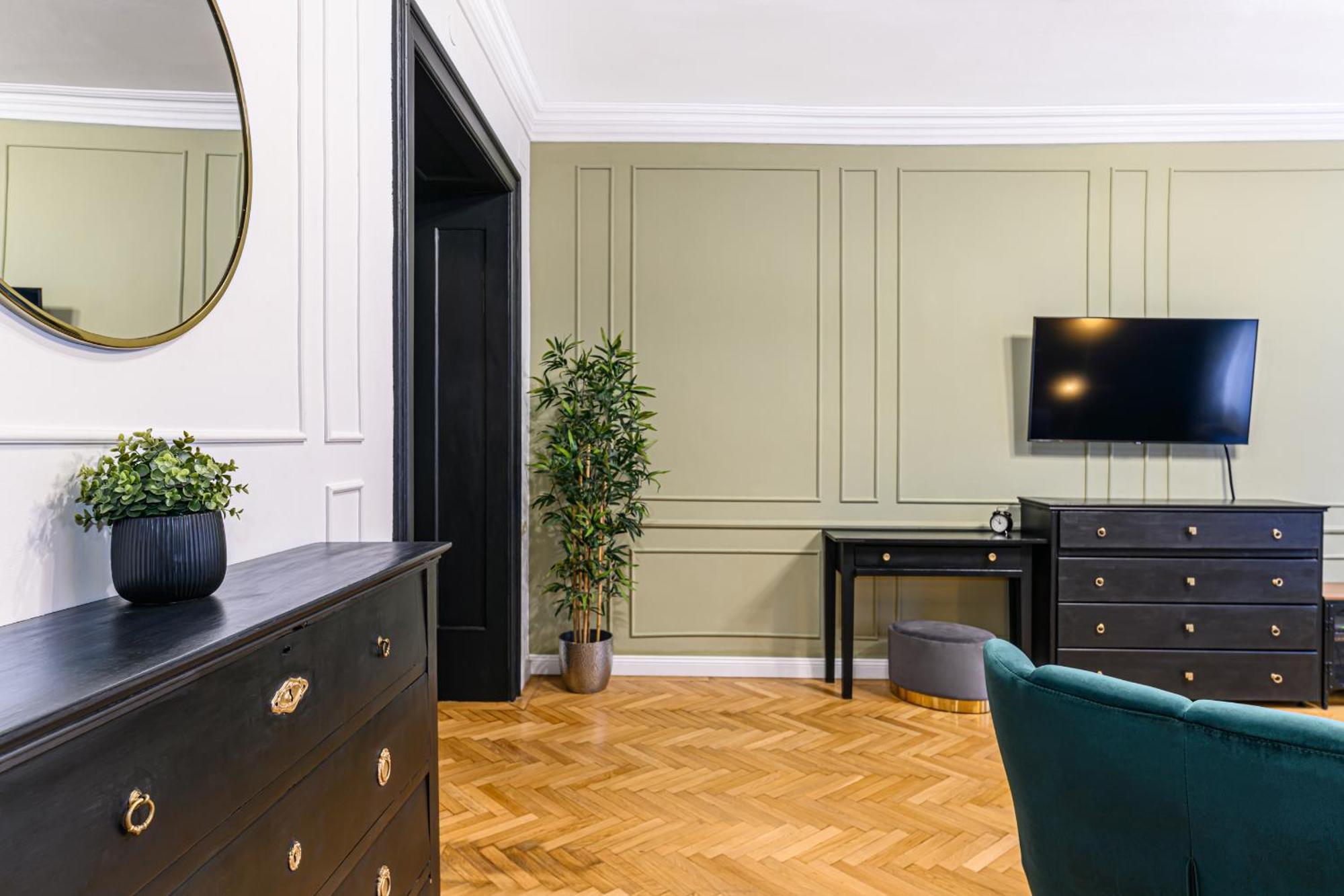 Colins Place Apartment